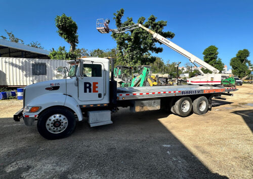 Peterbilt 335 Rollback truck – 28FT